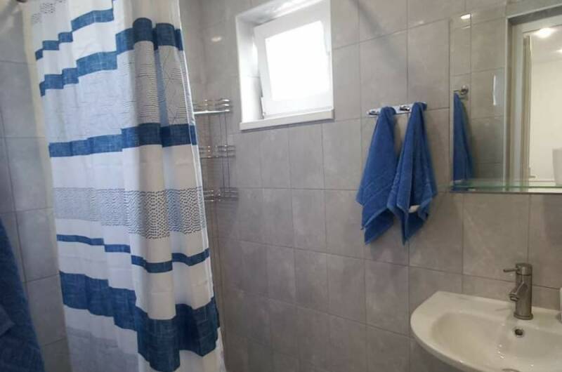 Двухкомнатная квартира на берегу моря