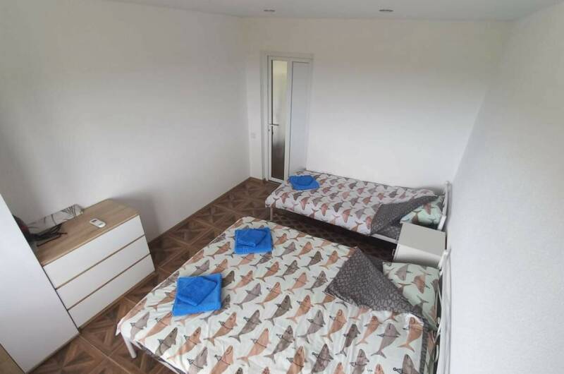 Двухкомнатная квартира на берегу моря