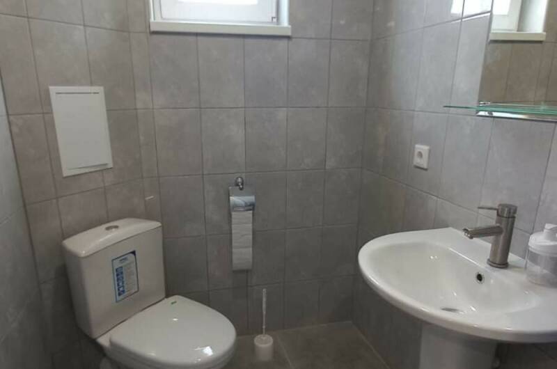 Двухкомнатная квартира на берегу моря