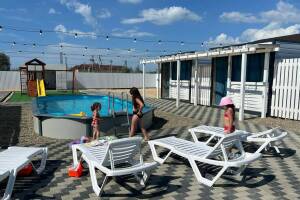 Изображение Домики с бассейном «На море и точка» #4