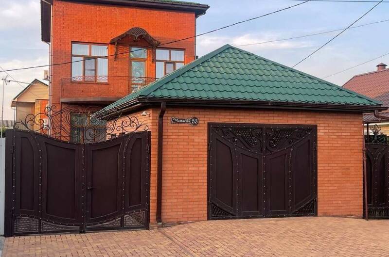 Дом «Люкс» на Чапаева