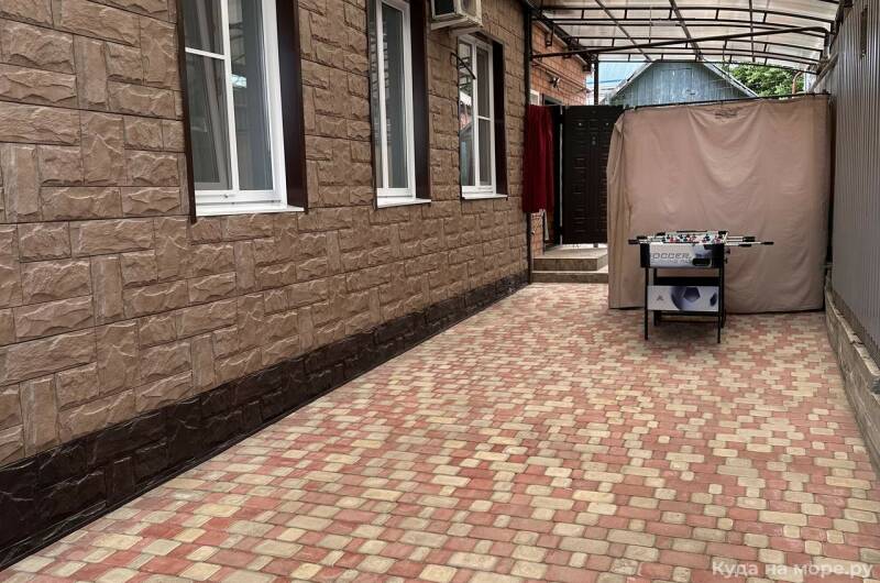 Дом 60 м² с отдельным двором