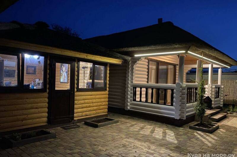 Гостевой дом «Azov Place»