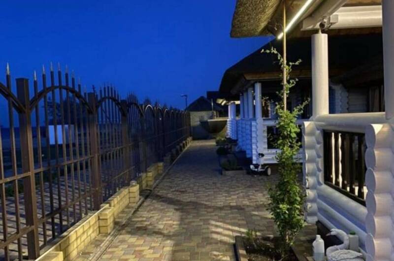 Гостевой дом «Azov Place»
