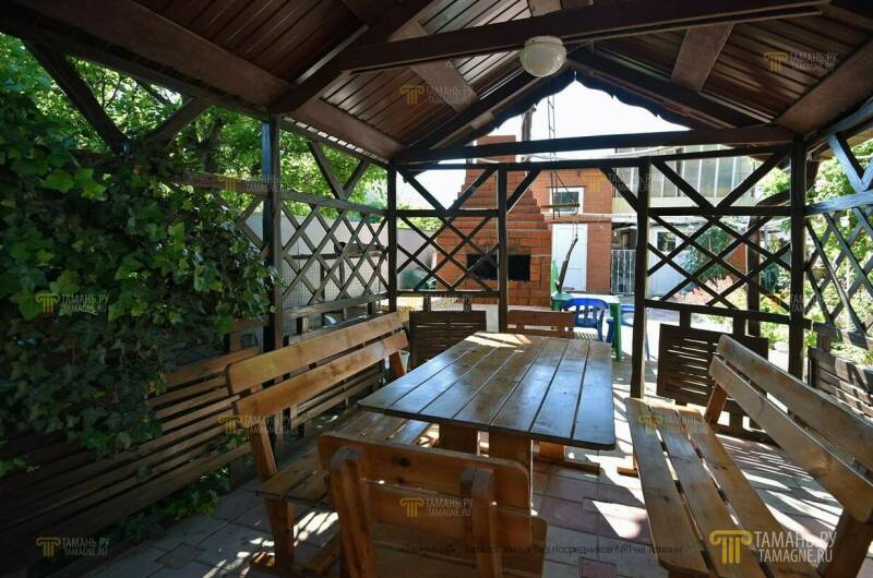 Гостиница «Лебеди»