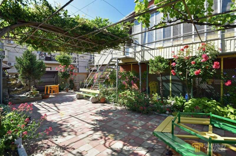 Гостиница «Лебеди»