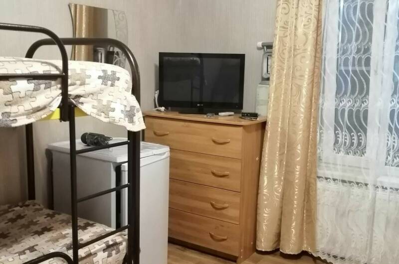 Домик на Одесской (на 4 человека)