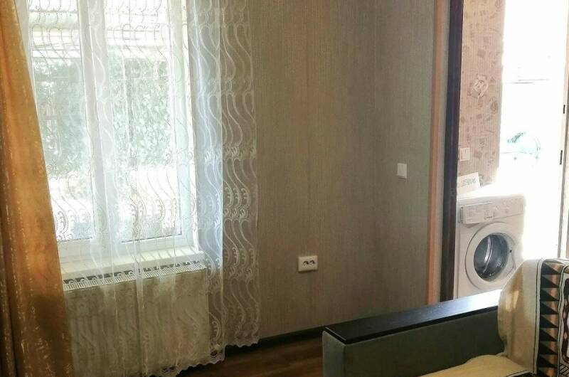 Домик на Одесской (на 4 человека)