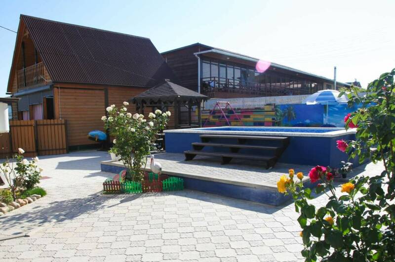 Коттеджи с бассейном «У Татьяны»