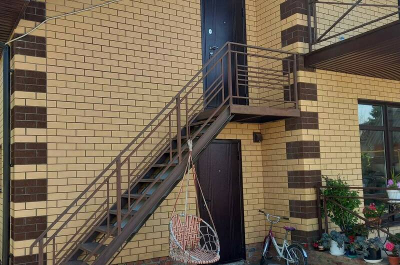 Часть дома под ключ с отдельным входом «На море»