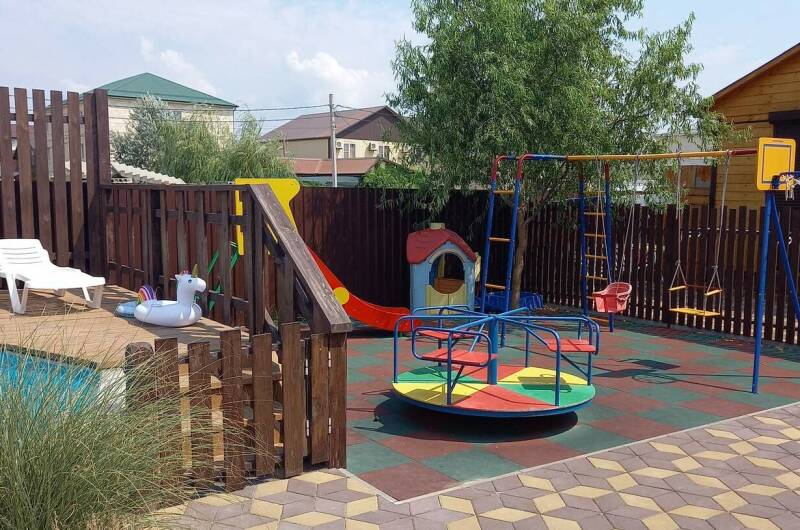 Коттедж «На клубничной»