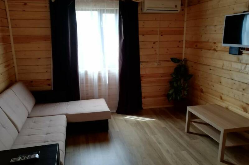 Коттедж «На клубничной»