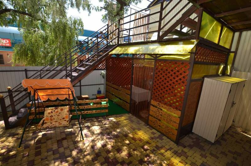 Дом для отпуска «Бунгало в Голубицкой»