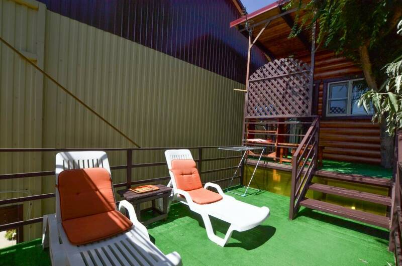 Дом для отпуска «Бунгало в Голубицкой»