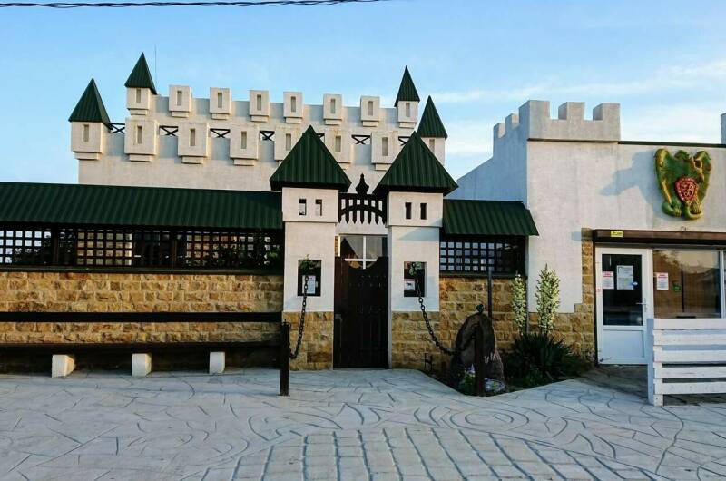 Семейный клуб «Замок»