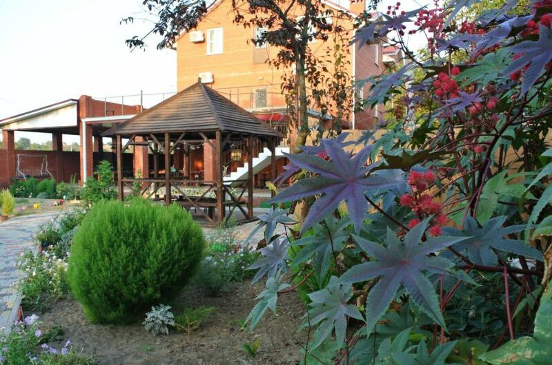 Частный сектор «Летящая по волнам»