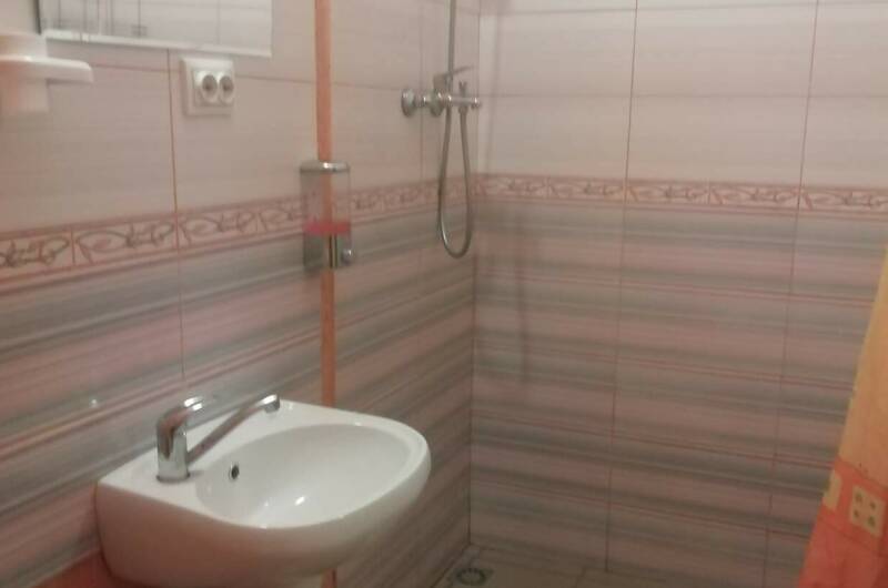 Гостевой дом на Таманской 10 (Кухня в номерах)