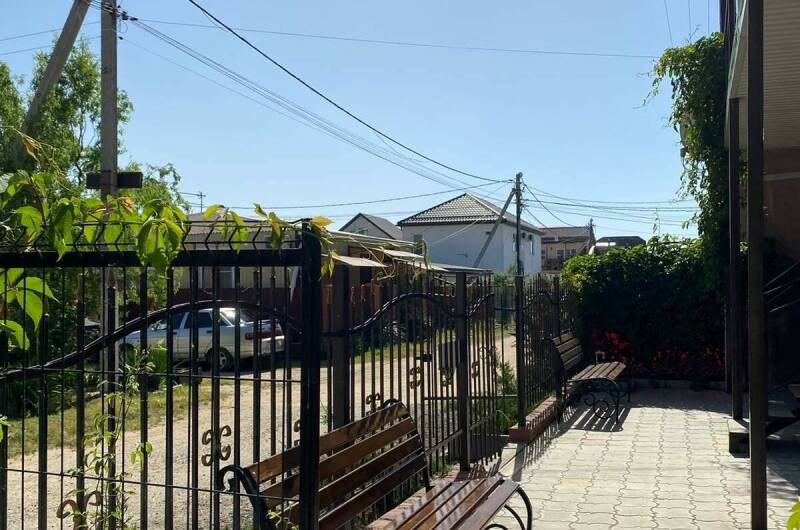 Гостевой дом на Таманской 10 (Кухня в номерах)