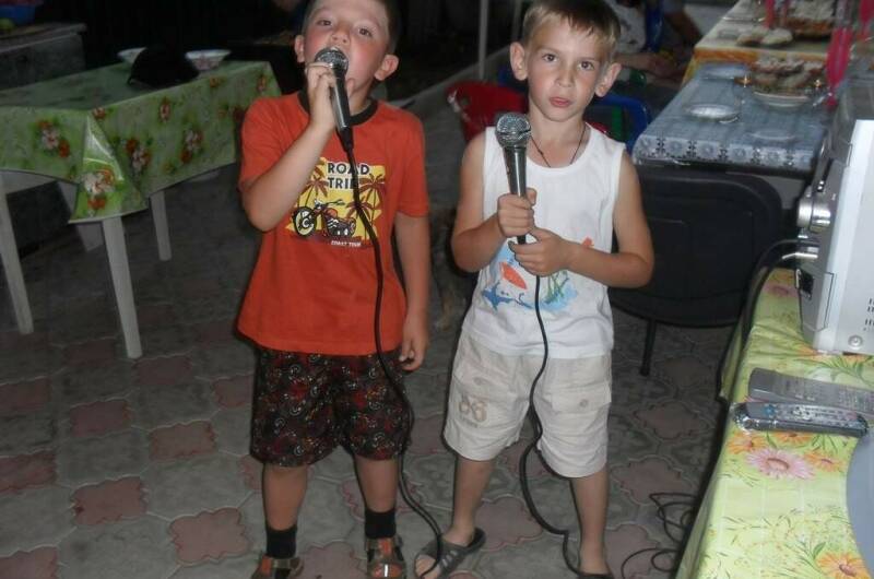 Дворик у моря