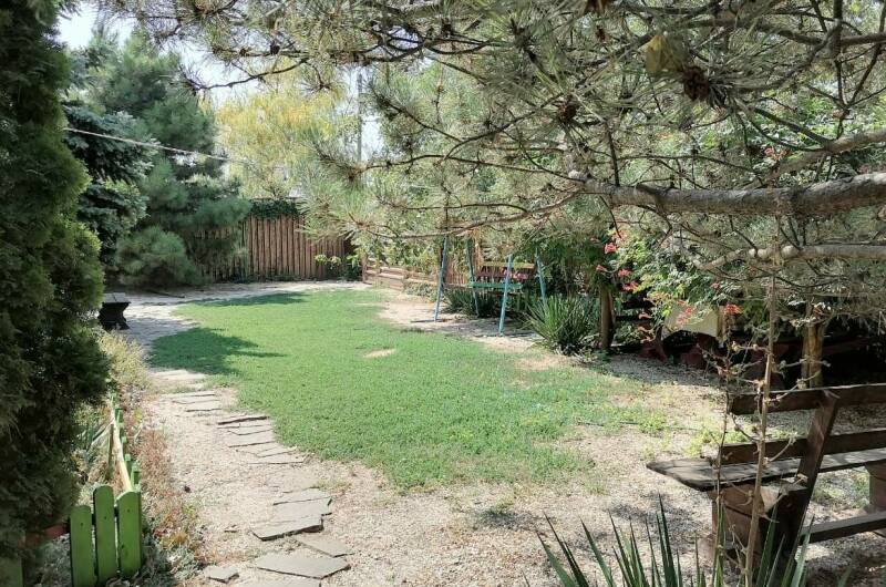 Гостевой дом «Под соснами»